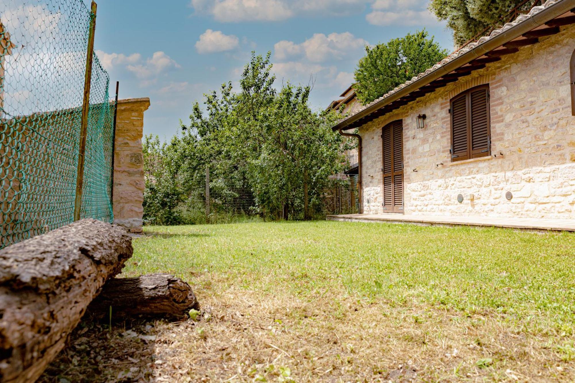 Rustic House, Con Patio E Giardino, Assisi Centro Villa Екстериор снимка