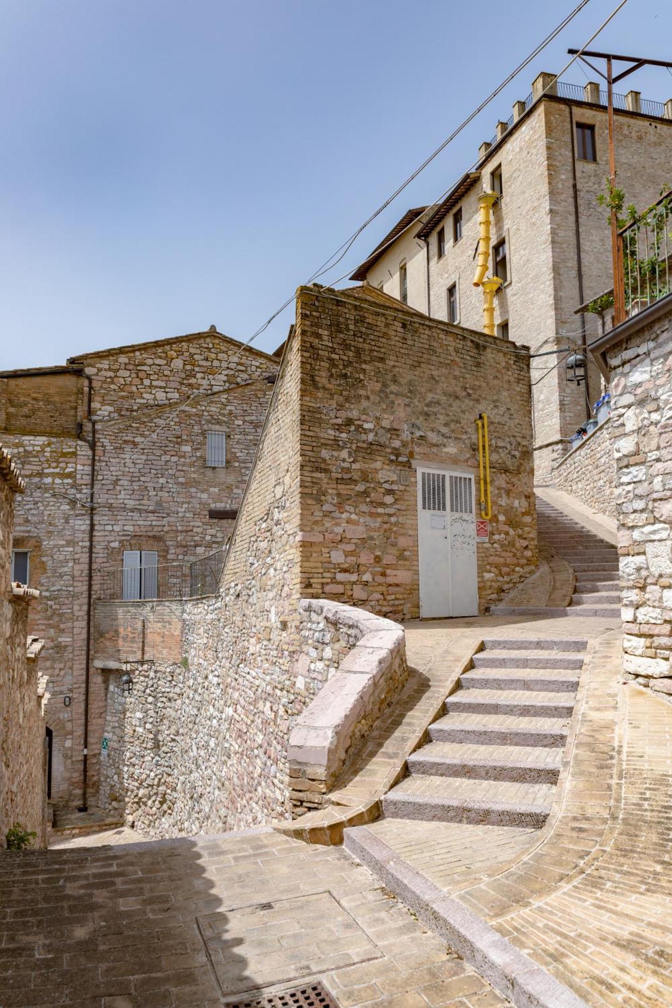 Rustic House, Con Patio E Giardino, Assisi Centro Villa Екстериор снимка