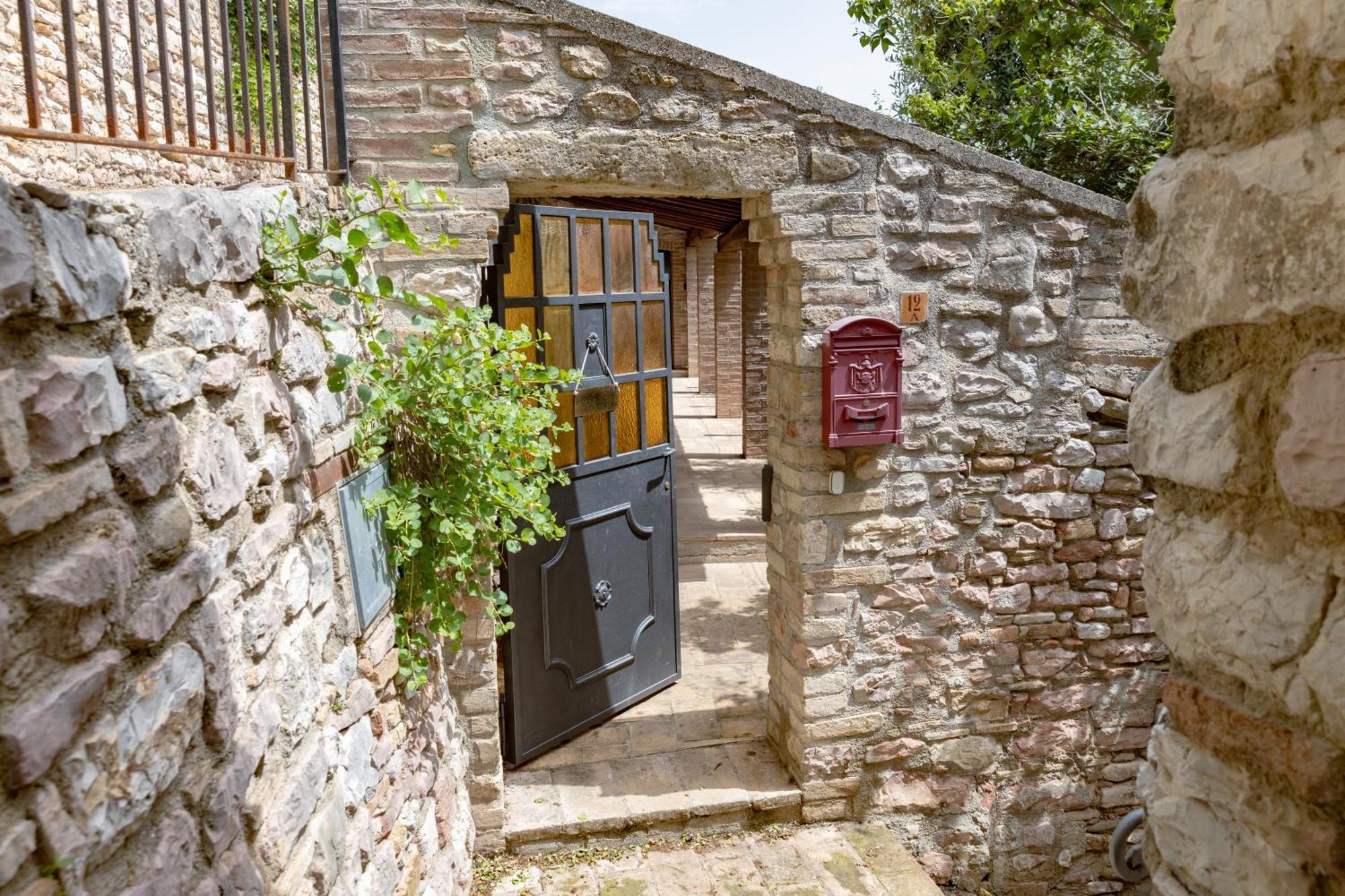 Rustic House, Con Patio E Giardino, Assisi Centro Villa Екстериор снимка
